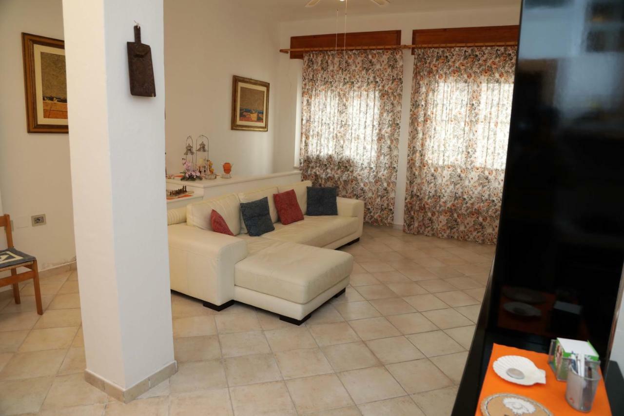 Ferienwohnung Luxury Apt Calasetta Exterior foto