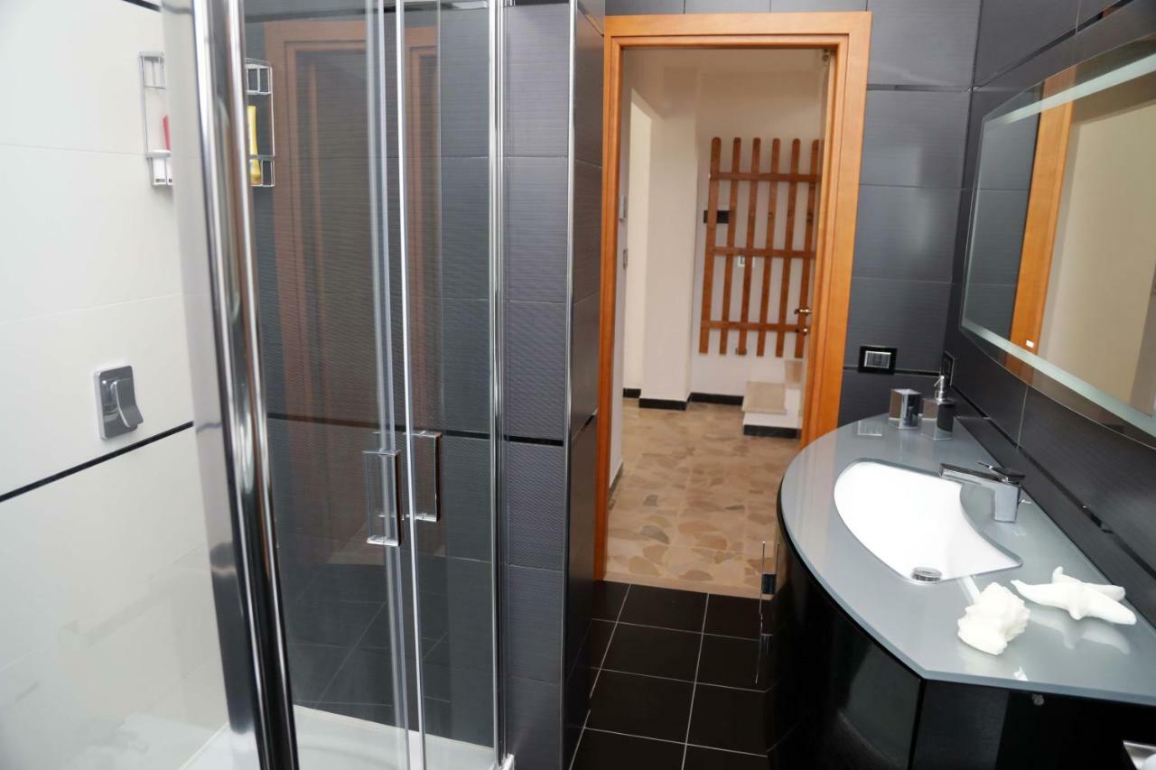 Ferienwohnung Luxury Apt Calasetta Exterior foto