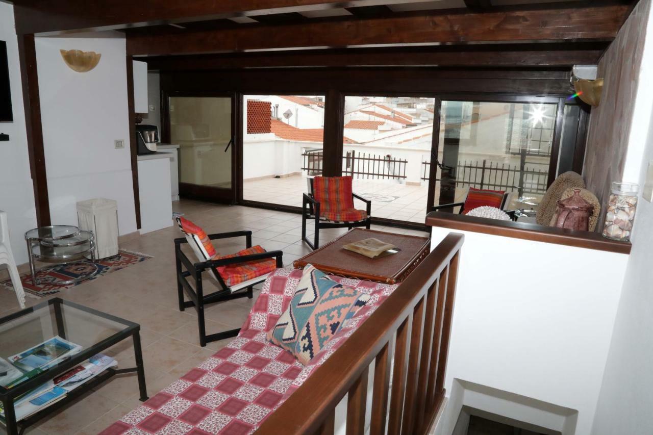 Ferienwohnung Luxury Apt Calasetta Exterior foto