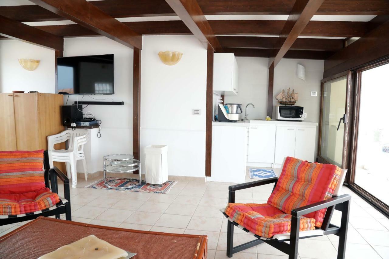 Ferienwohnung Luxury Apt Calasetta Exterior foto